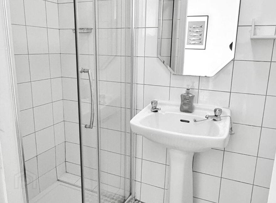 Rolling Wave, 7 Bayview Terrace, West End, Bundoran, F94Y278