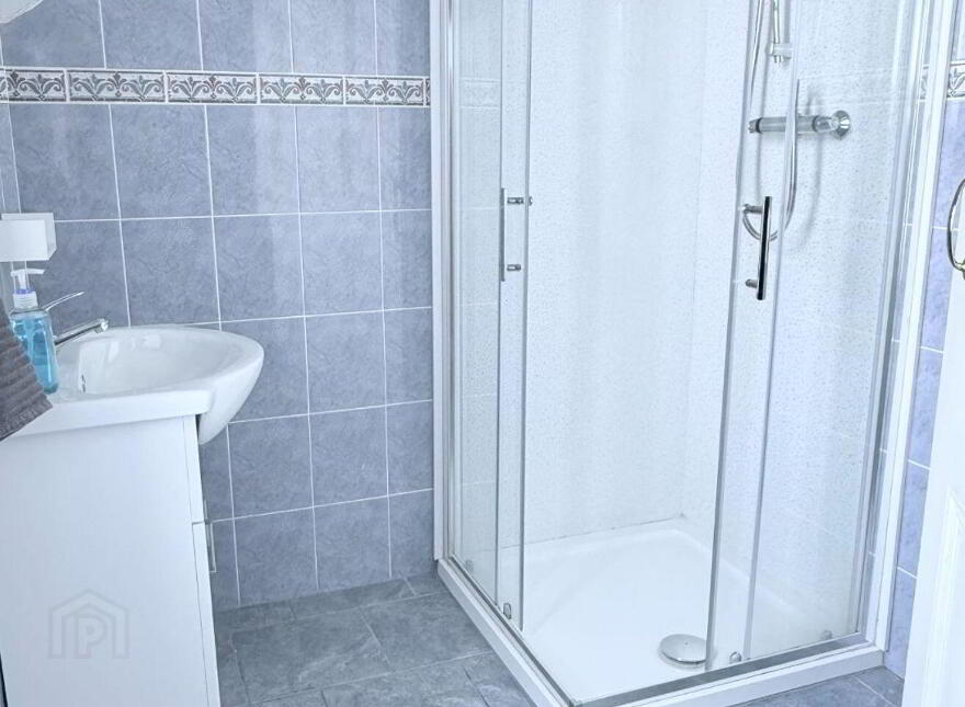 Rolling Wave, 7 Bayview Terrace, West End, Bundoran, F94Y278
