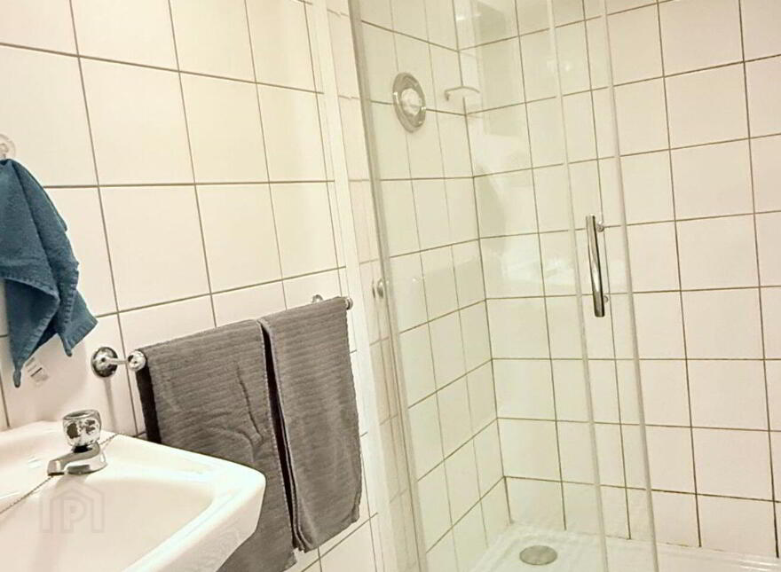Rolling Wave, 7 Bayview Terrace, West End, Bundoran, F94Y278