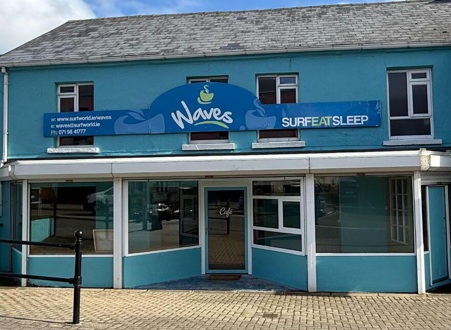 Waves Surf Café, Main Street, Bundoran, F94D6RW photo