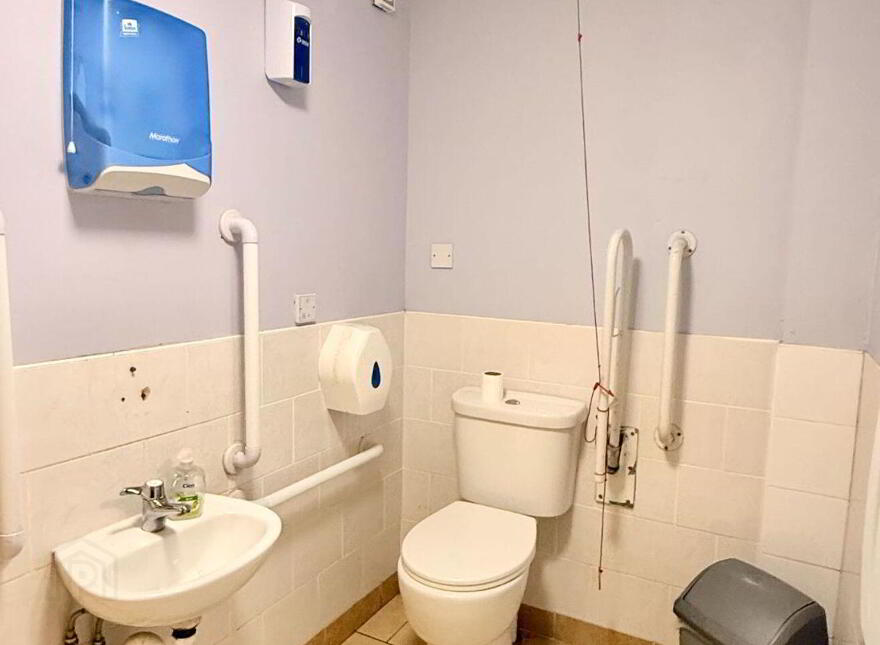 Waves Surf Café, Main Street, Bundoran, F94D6RW