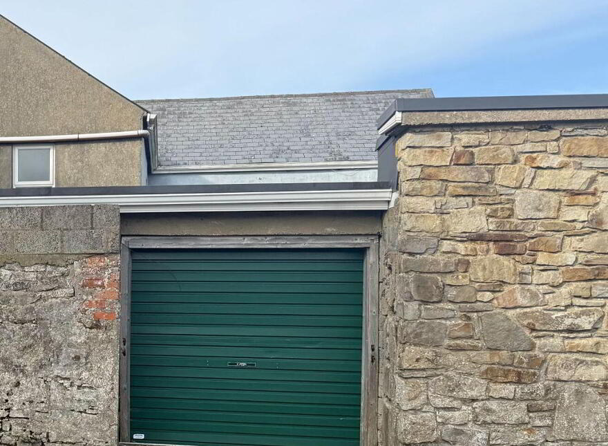 Waves Surf Café, Main Street, Bundoran, F94D6RW
