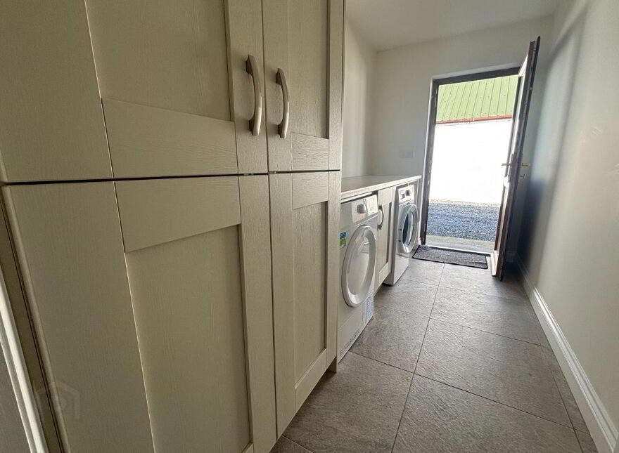 Lissaniska, Ballyvary, F23X934