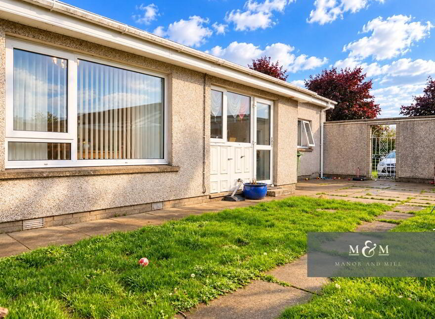 11 Castle Parade, Richhill, BT61 9QQ