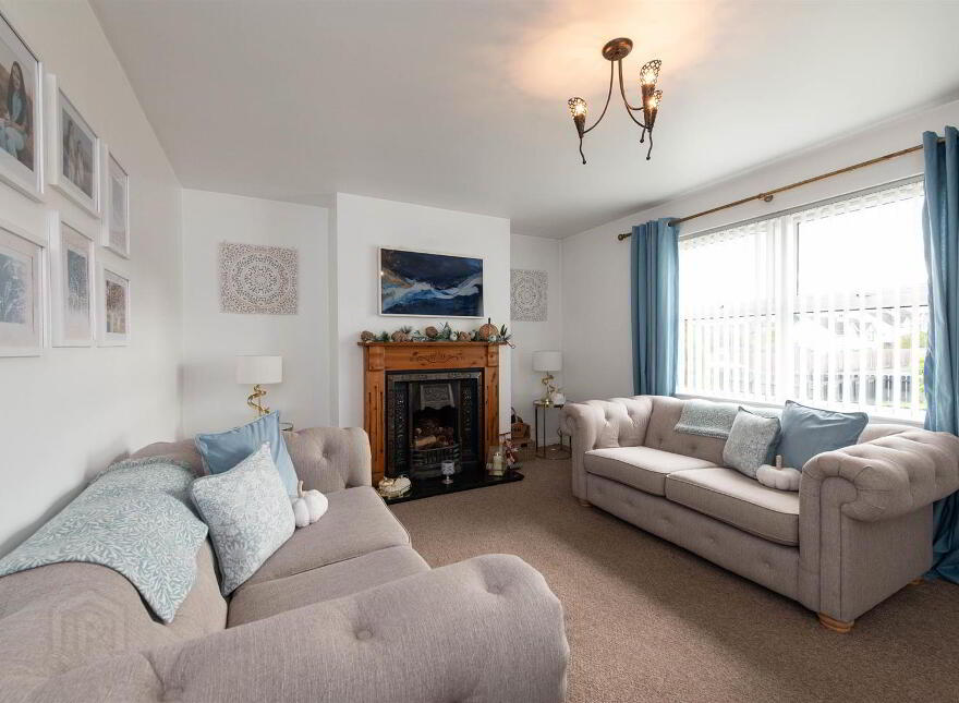 27 Vianstown Heights, Downpatrick, BT30 6TF