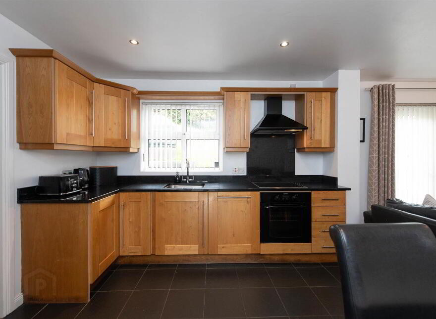27 Vianstown Heights, Downpatrick, BT30 6TF