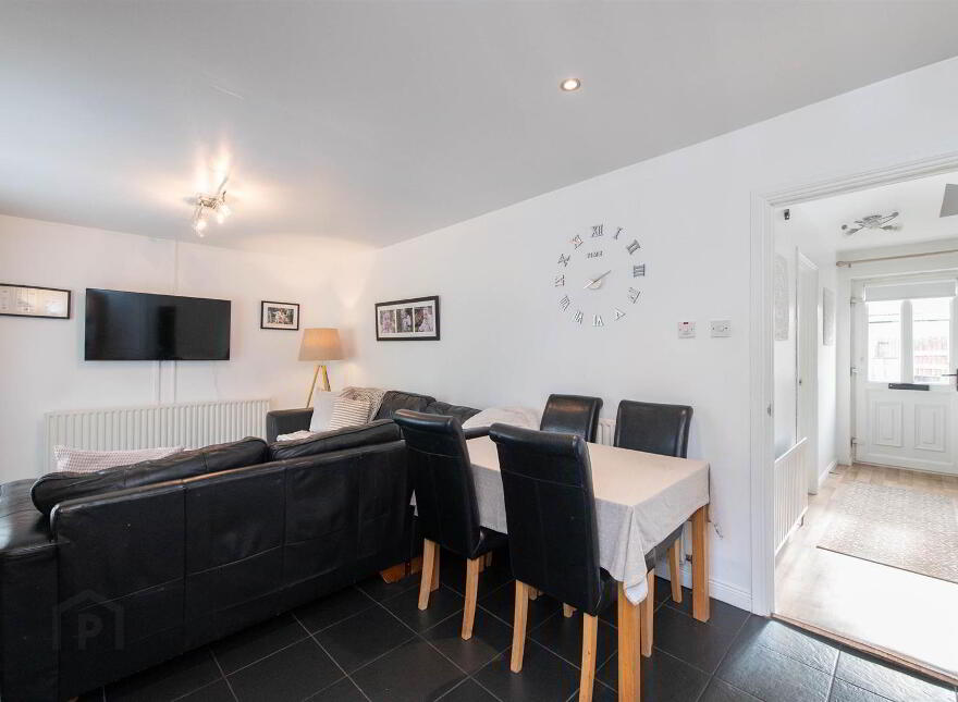27 Vianstown Heights, Downpatrick, BT30 6TF