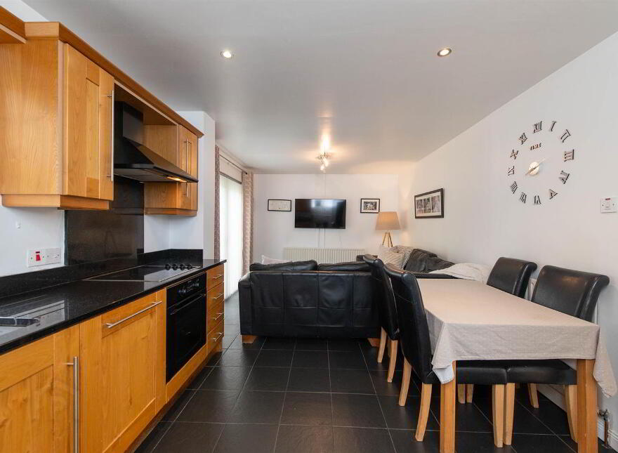 27 Vianstown Heights, Downpatrick, BT30 6TF