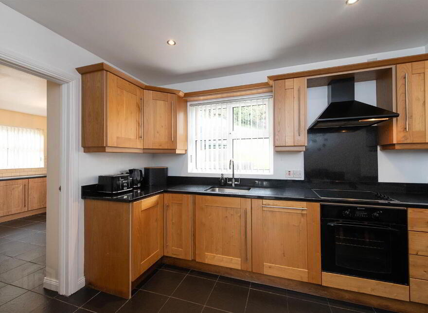 27 Vianstown Heights, Downpatrick, BT30 6TF