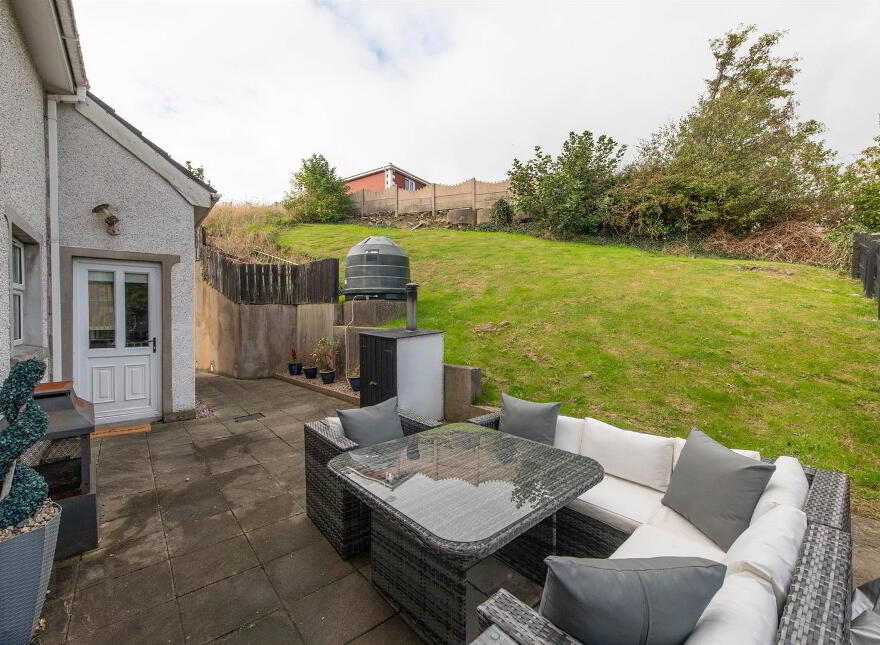 27 Vianstown Heights, Downpatrick, BT30 6TF