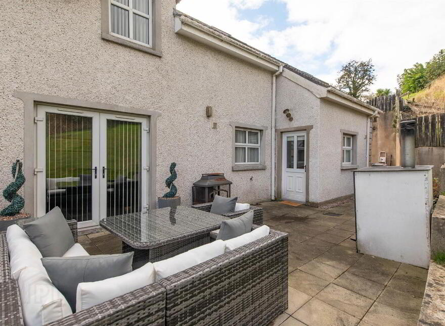 27 Vianstown Heights, Downpatrick, BT30 6TF