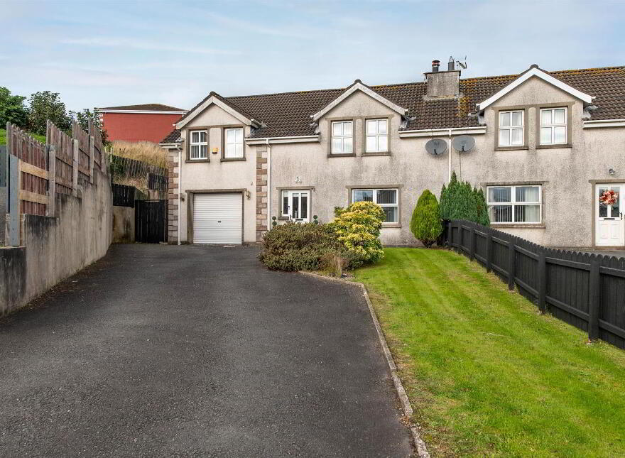 27 Vianstown Heights, Downpatrick, BT30 6TF