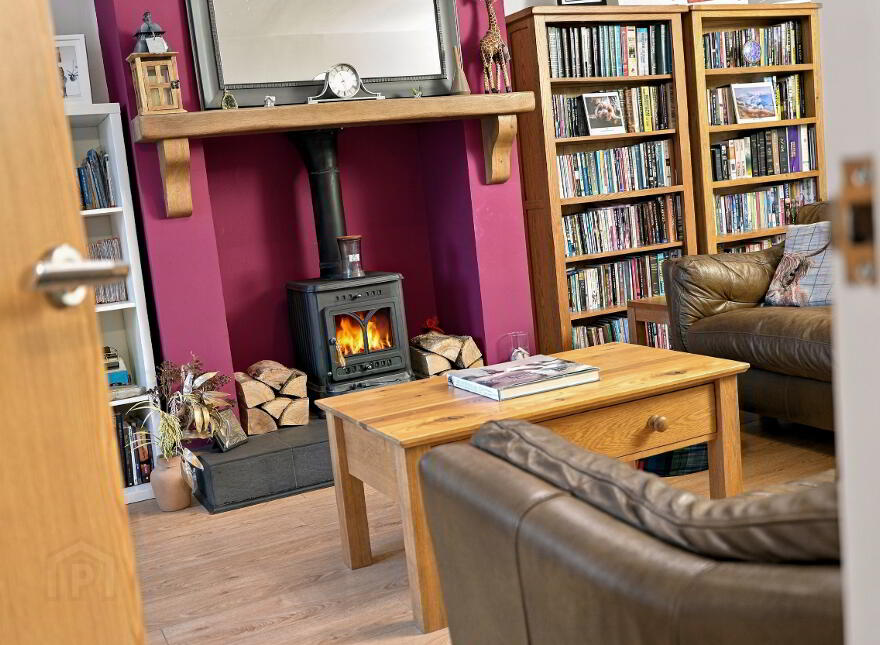7 Old Manse Grove, Toomebridge, BT41 3GY