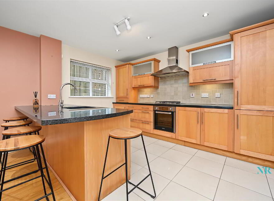 Apt 4, 1 Deramore Park South, Belfast, BT9 5JJ