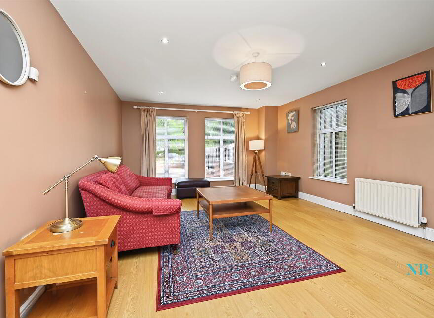 Apt 4, 1 Deramore Park South, Belfast, BT9 5JJ