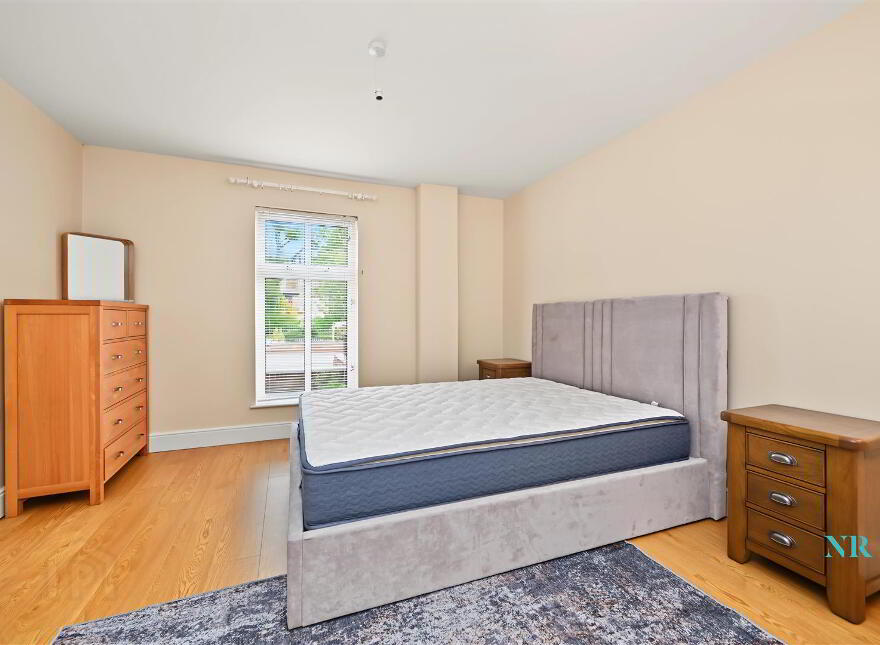 Apt 4, 1 Deramore Park South, Belfast, BT9 5JJ