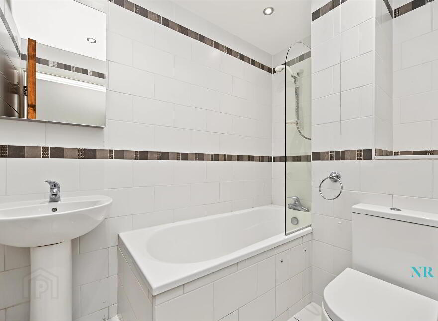 Apt 4, 1 Deramore Park South, Belfast, BT9 5JJ