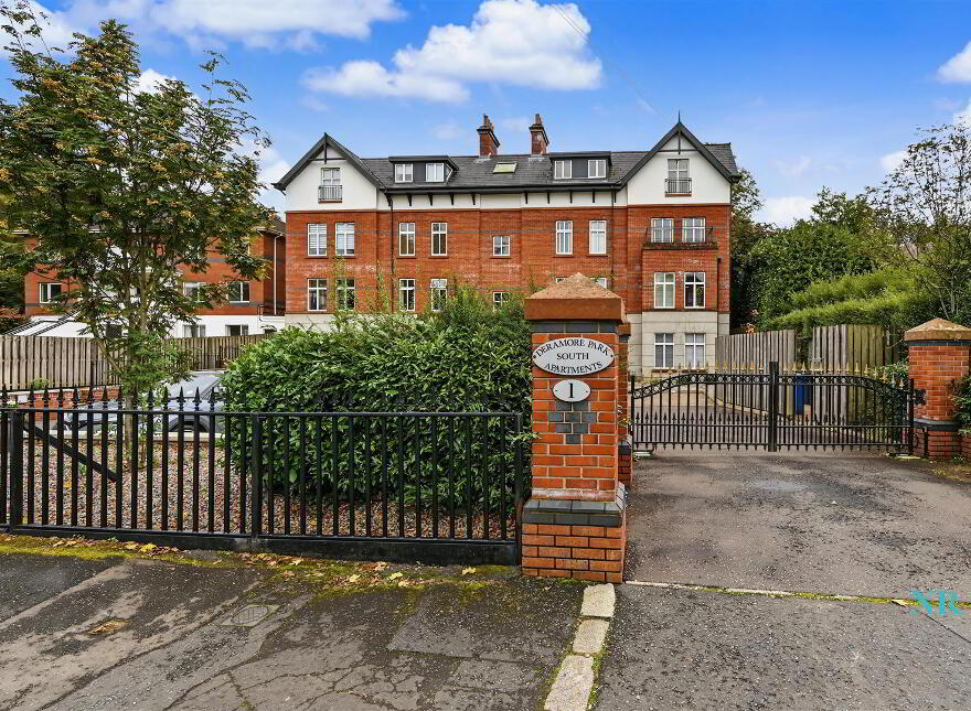 Apt 4, 1 Deramore Park South, Belfast, BT9 5JJ