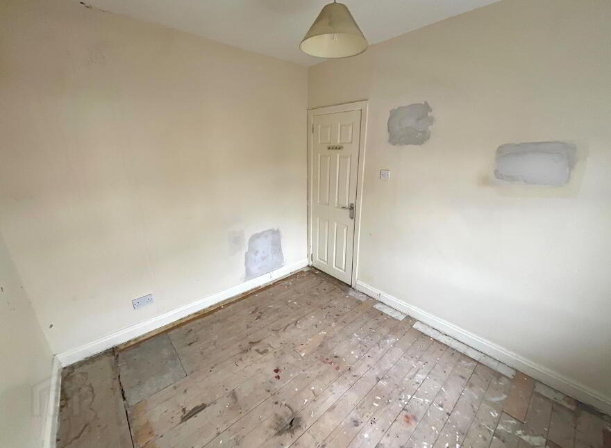 24 Silverstream Parade, Belfast, BT14 8GR