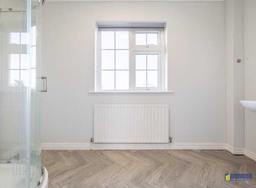 1 Lakeview Park, Enniskillen, BT74 6AR