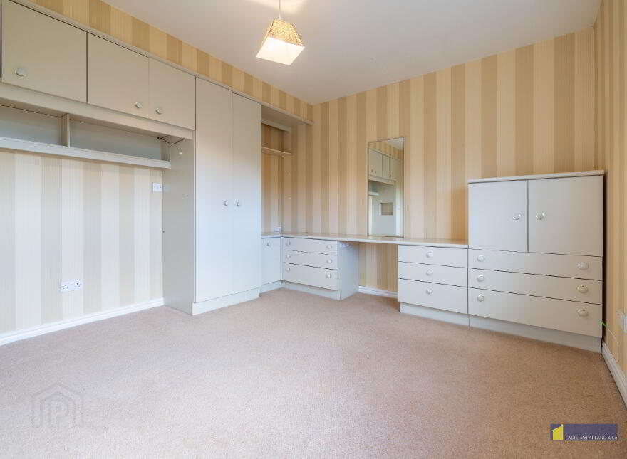 1 Lakeview Park, Enniskillen, BT74 6AR