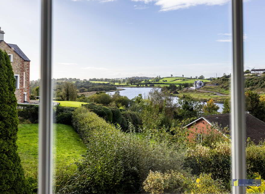 1 Lakeview Park, Enniskillen, BT74 6AR