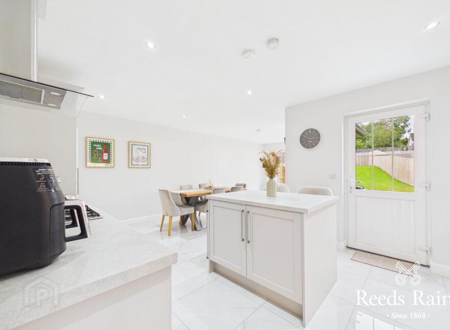 30A Sir Richard Wallace Drive, Lisburn, BT28 3BA