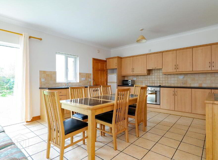 50 An Logan, Western Distributor Road, Knocknacarra, H91C8KX