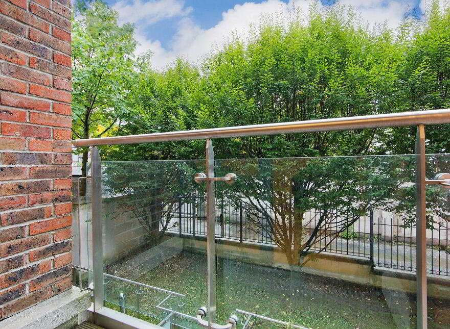 35 Hyde Square, South Circular Road, Dublin 8, D08TY00