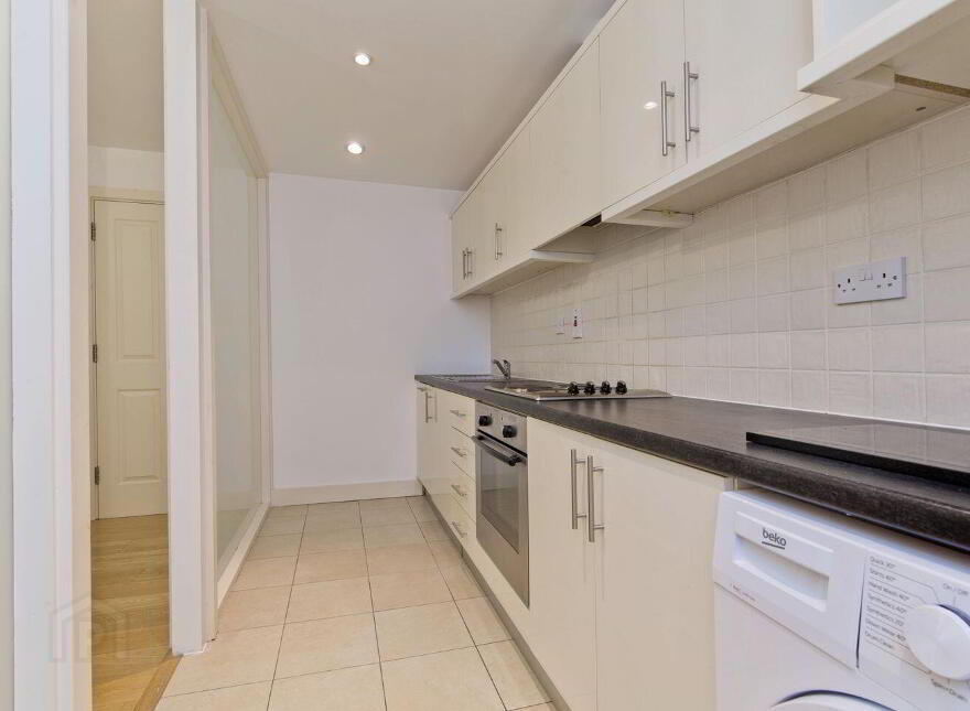 35 Hyde Square, South Circular Road, Dublin 8, D08TY00