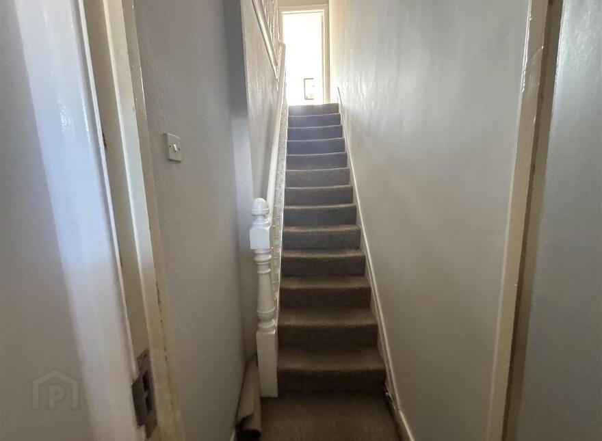 194B Ravenhill Road, Belfast, BT6 8EF