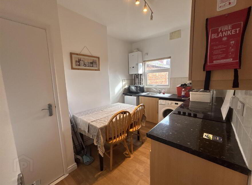194B Ravenhill Road, Belfast, BT6 8EF