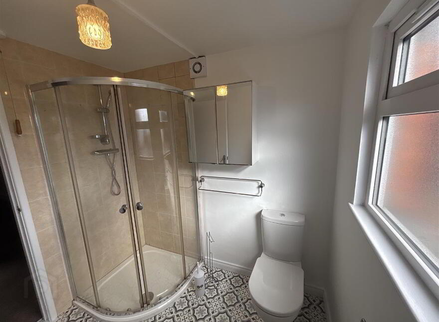 194B Ravenhill Road, Belfast, BT6 8EF