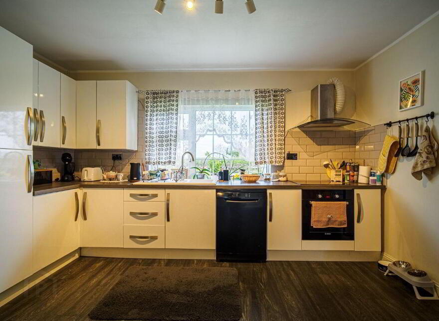 Camas, Newcastle West, V42AX50