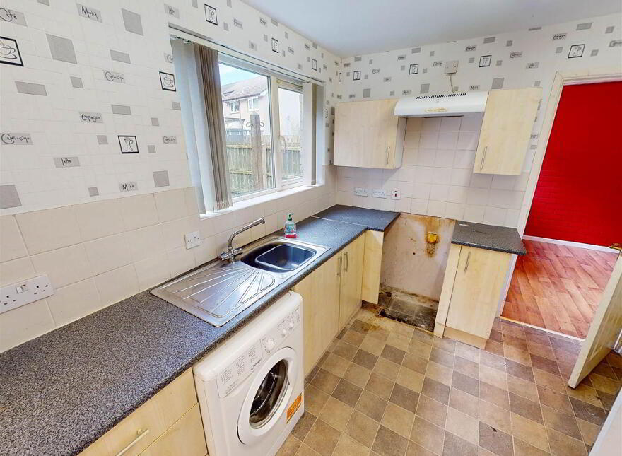 8 Waterside, Lisburn, BT28 1YH