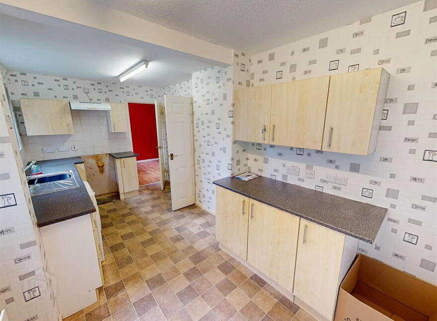 8 Waterside, Lisburn, BT28 1YH