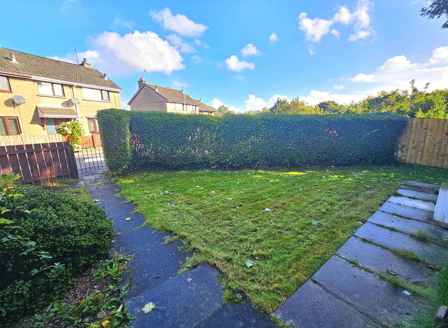 8 Waterside, Lisburn, BT28 1YH