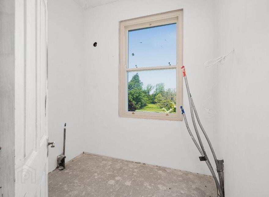 Newgrange, Barnaslingan Lane, Kilternan, Kilternan, D18FK03
