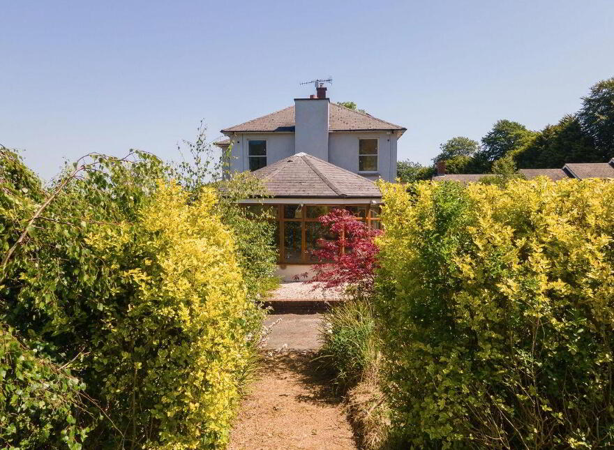 Newgrange, Barnaslingan Lane, Kilternan, Kilternan, D18FK03