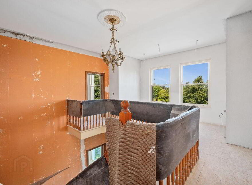 Newgrange, Barnaslingan Lane, Kilternan, Kilternan, D18FK03