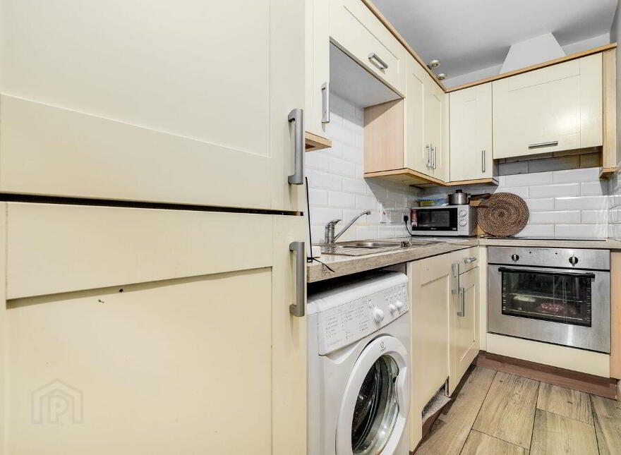 6 Montgomery Court, Foley Street, Dublin 1, D01