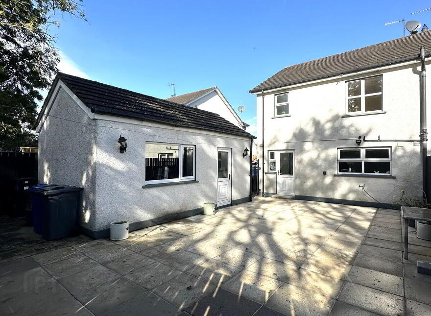 18 Castlewood Park, Ballymoney, BT53 8DA