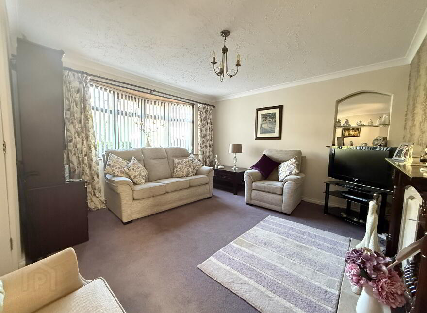 10 Fernbank, Lisburn, BT27 4JD