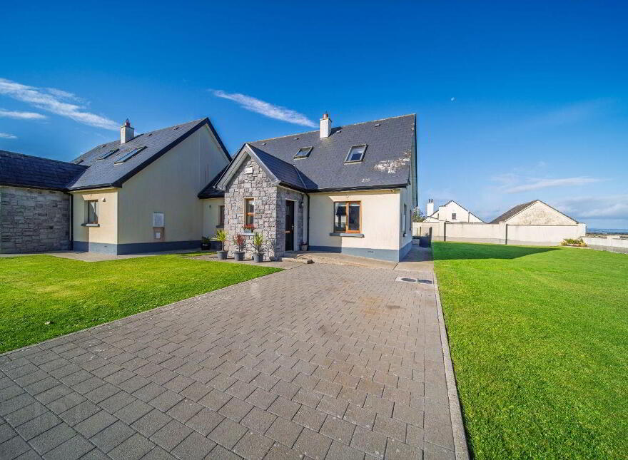 C70 Cahermore Holiday Village, Enniscrone, F26P865