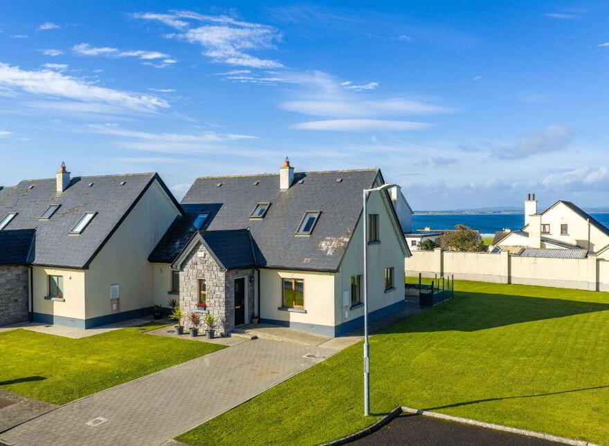 C70 Cahermore Holiday Village, Enniscrone, F26P865