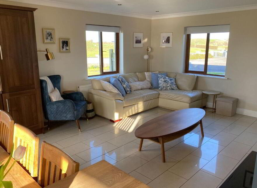 C70 Cahermore Holiday Village, Enniscrone, F26P865