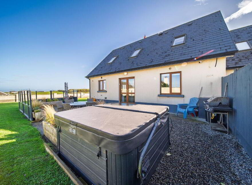 C70 Cahermore Holiday Village, Enniscrone, F26P865