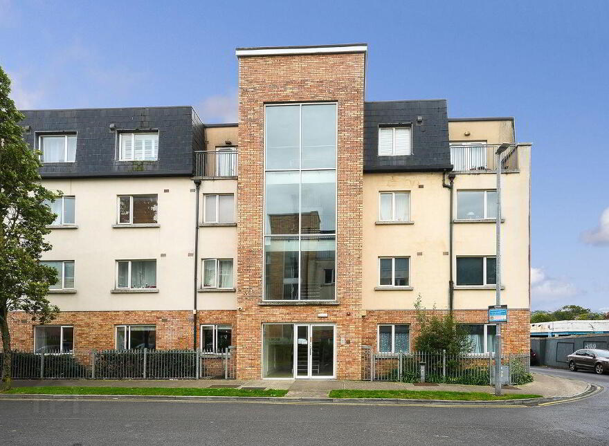 34 Eaton Terrace, Rathcoole