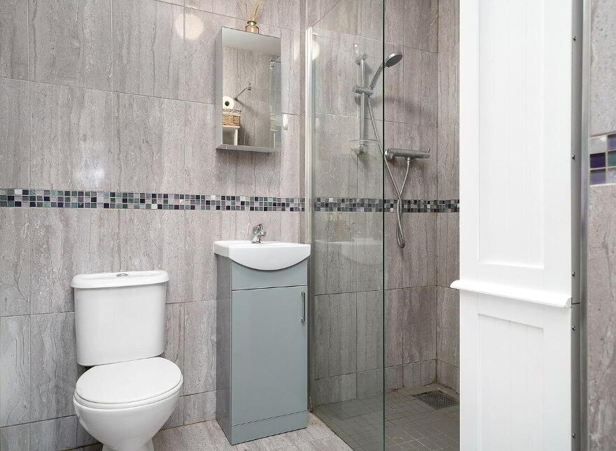 34 Eaton Terrace, Rathcoole
