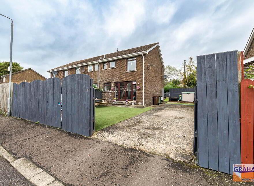 7 Rathvarna Close, Lisburn, BT28 2UY